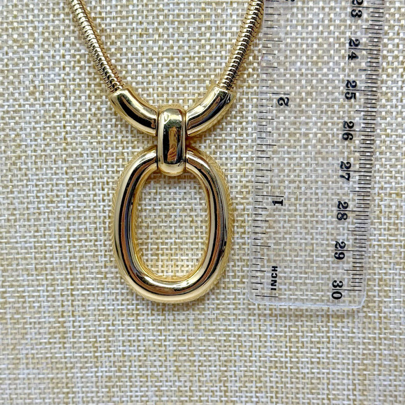 Vintage Monet Gold Tone Door Knocker Pendant Snake Chain Necklace - Picture 9 of 9